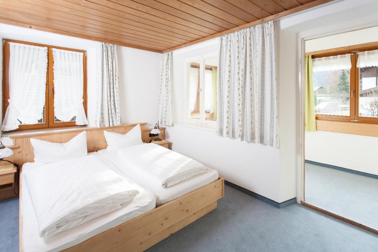 Fideliushaus Bed and Breakfast Oberstdorf Exteriör bild