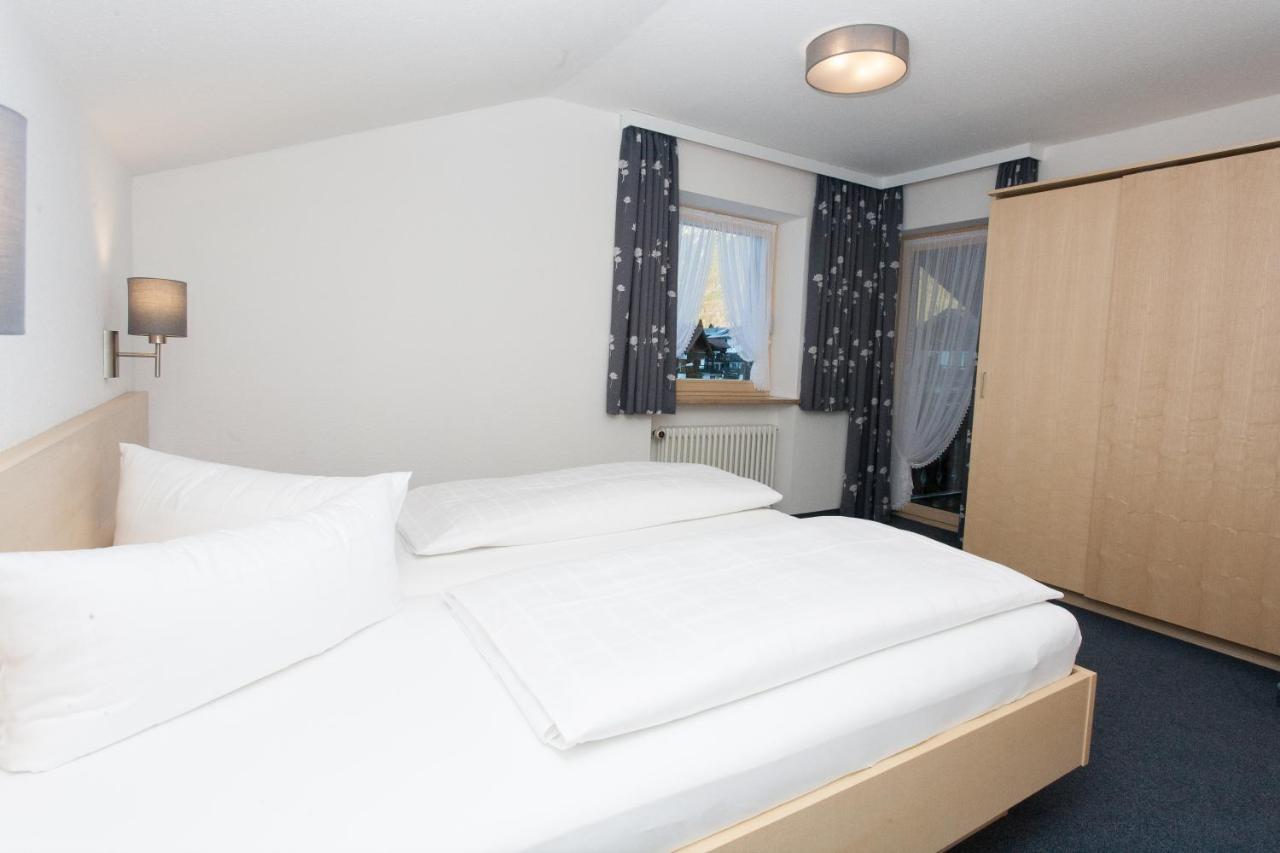 Fideliushaus Bed and Breakfast Oberstdorf Exteriör bild